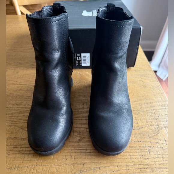 Sorel Black Leather Ankle Chelsea Booties - Picture 5 of 7